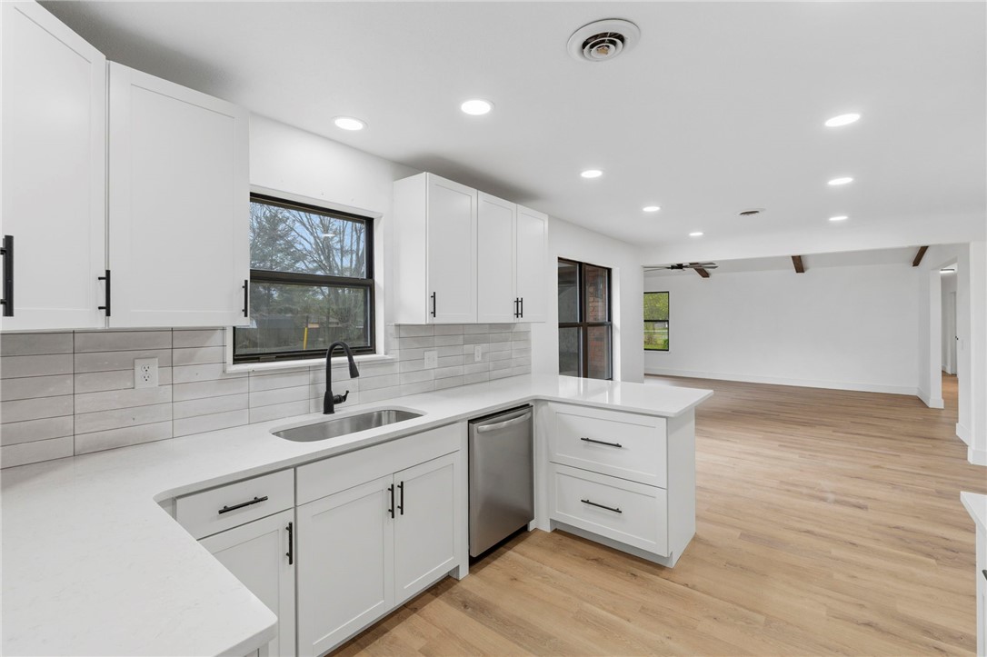 North Brush Creek Hills Unit 1 Rogers - Residential