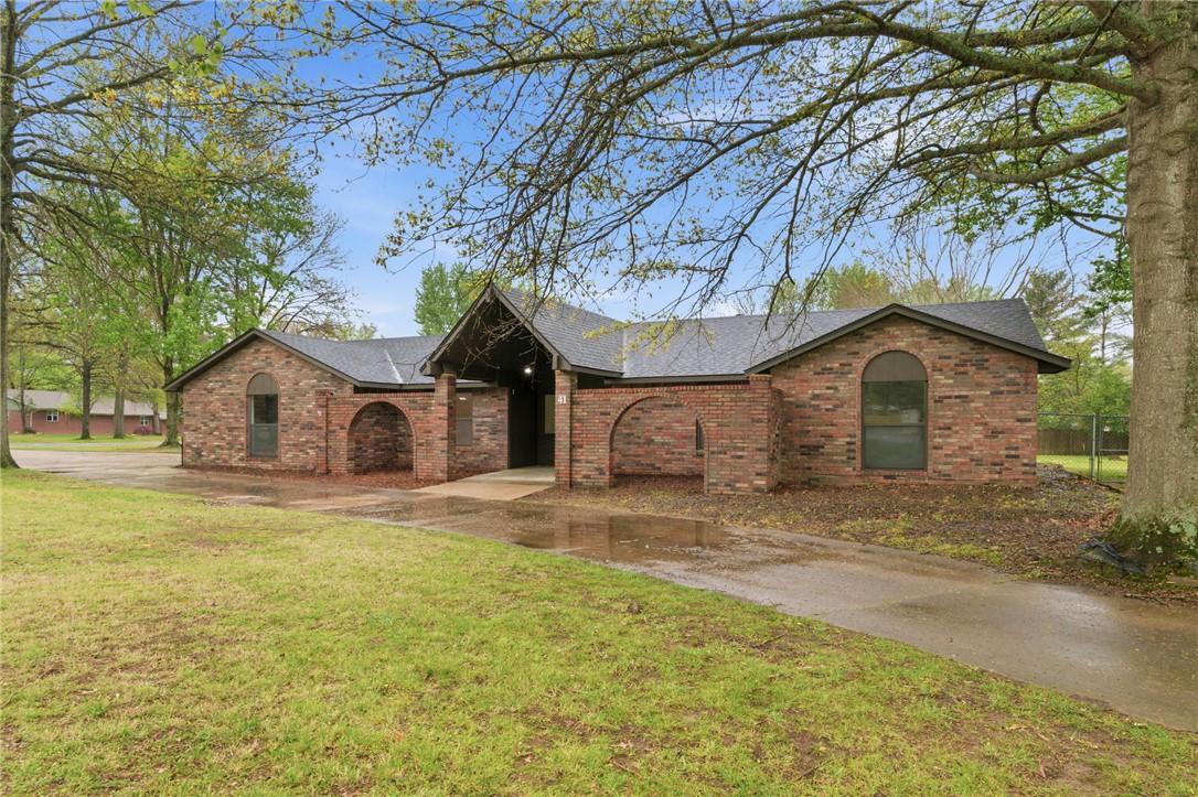 North Brush Creek Hills Unit 1 Rogers - Residential