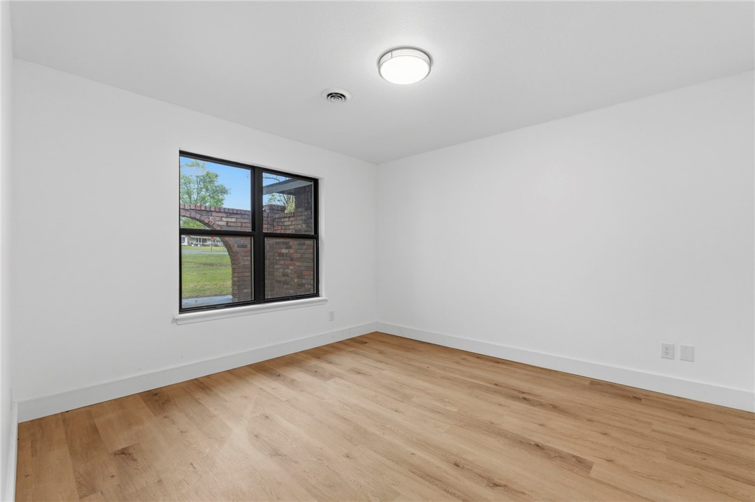 North Brush Creek Hills Unit 1 Rogers - Residential