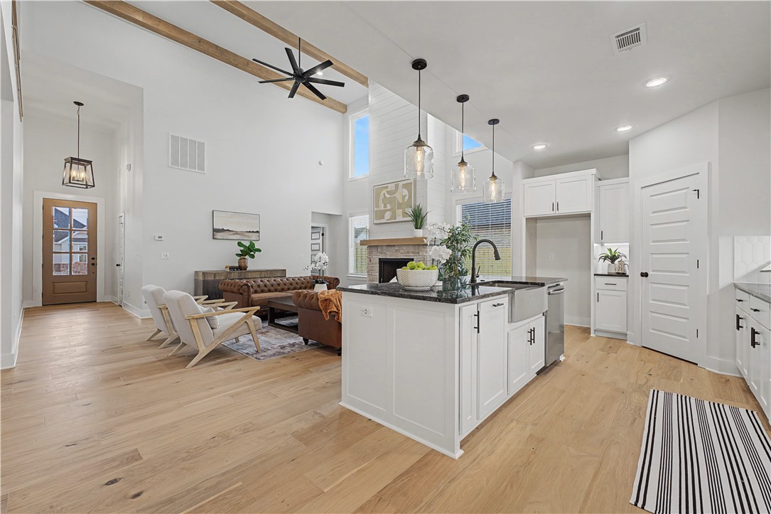 MAPLE ESTATES PH III-CENTERTON - Residential