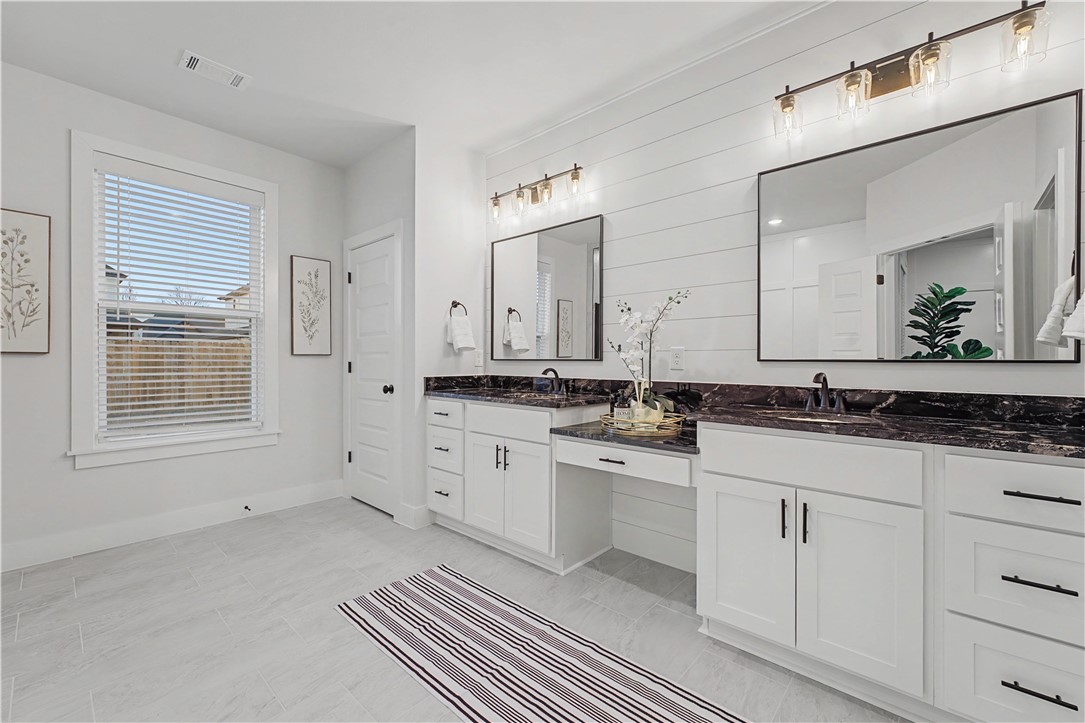 MAPLE ESTATES PH III-CENTERTON - Residential