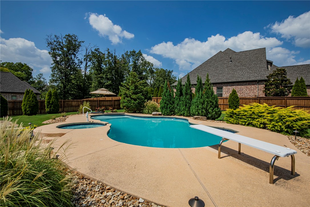 Amber Ridge At Woods Creek Bentonville - Residential