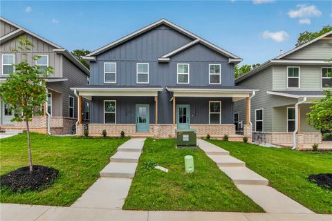 Photo of 1374 S Yampa Bend, Fayetteville, AR 72701 (MLS # 1335035)