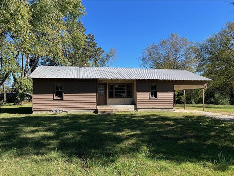 Photo of 114 Emmanuel Street, Yellville, AR 72687 (MLS # 1326171)