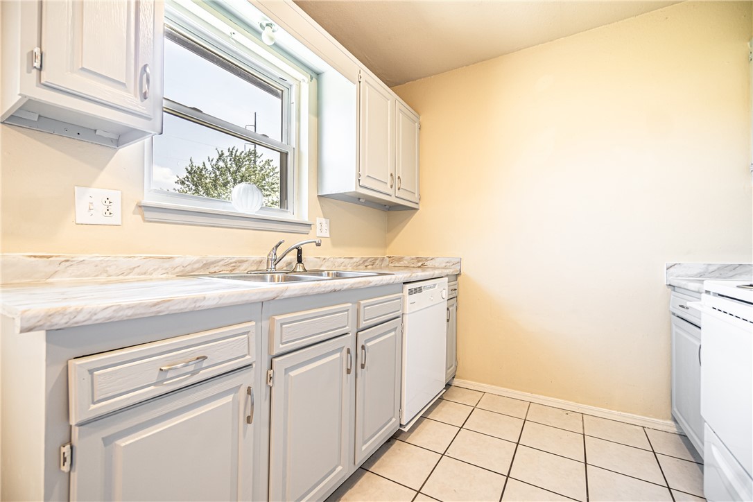 Rolling Oaks - Residential Lease