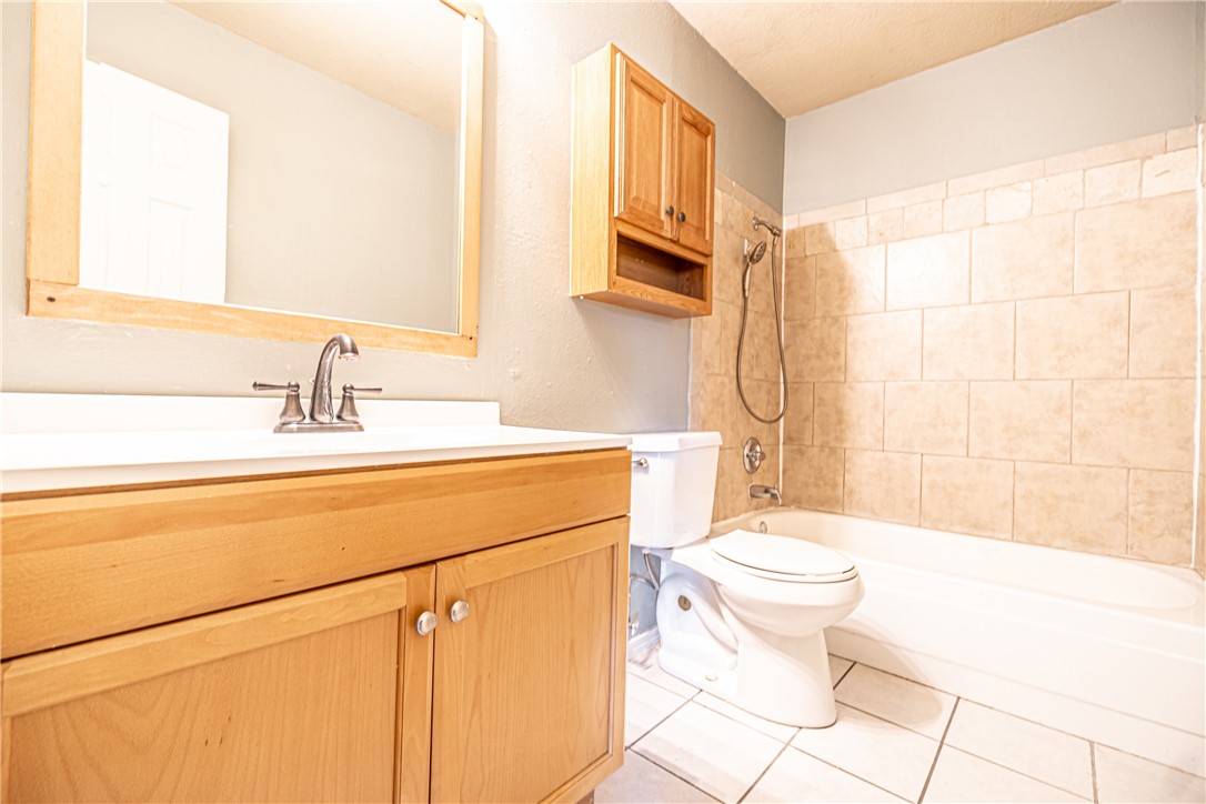 Rolling Oaks - Residential Lease