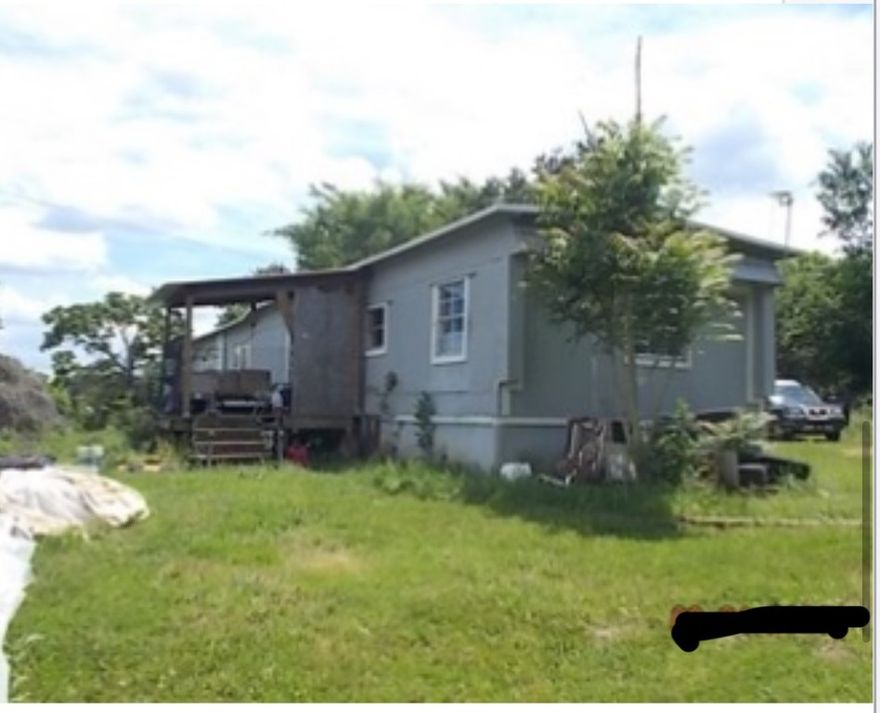 Just over an acre and a half in a great location with all utilities. 30 minutes to Springdale easy access to needed amenities.