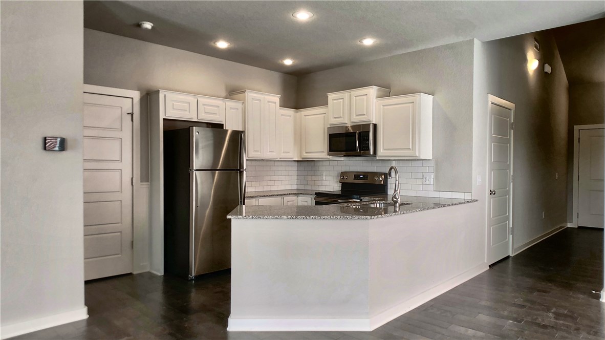 Row Homes at the Links - Residential Lease