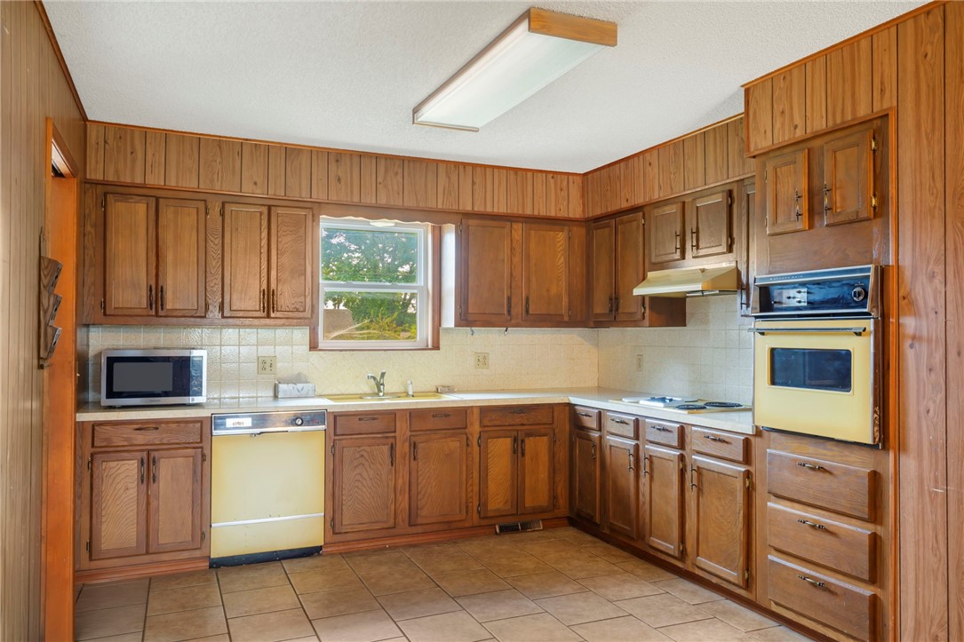 Rolling Hills Sub Bentonville - Residential