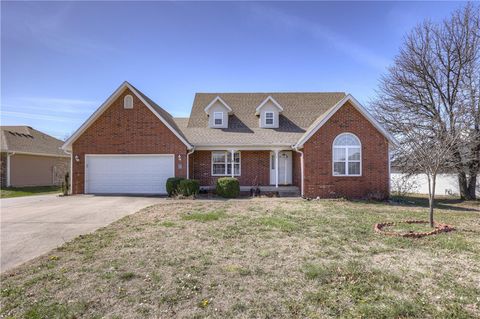 Photo of 2716 E Kennedy Street, Joplin, MO 64801 (MLS # 1340088)