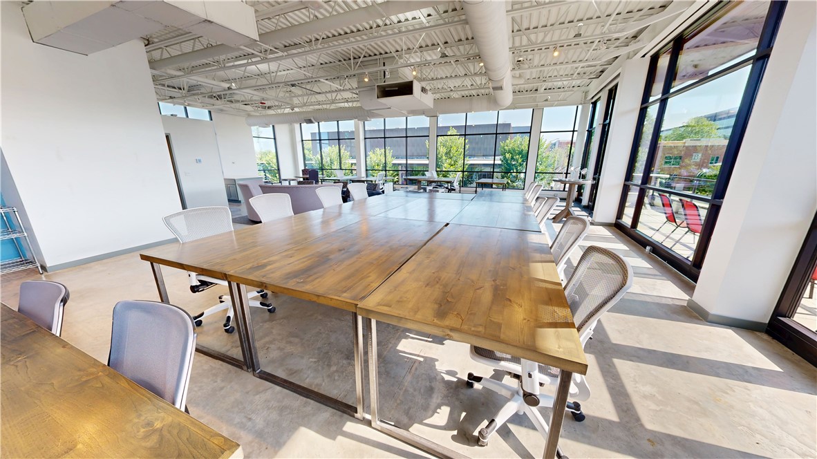 T J Hollands Sub Bentonville - Commercial Lease