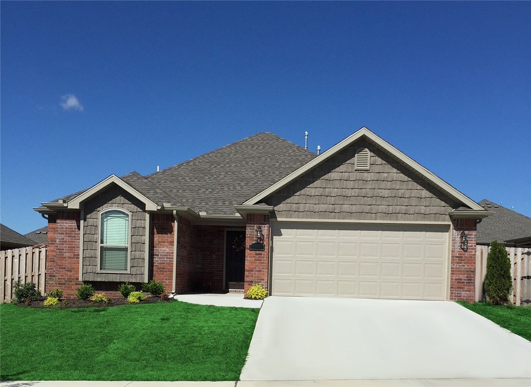 3 Bdr/2 full bath all brick home under construction-built by Riverwood Homes. Blinds & gutters, ceramic tile, carpet, crown molding, gas fireplace, granite counters in kitchen/bathrooms, stainless steel appliances in the kitchen. Master Suite includes whirlpool tub and walk-in closet. fully sodded yard with professional landscaping in the front. Garage door opener/key pad entry/pull down attic storage-These homes include it all. Seller will pay $2,500 of buyers closing cost! Agent is related to builder. 
MLS Remarks: 3 Bdr/2 full bath all brick home under construction-built by Riverwood Homes. Blinds & gutters, ceramic tile, carpet, crown molding, gas fireplace, granite counters in kitchen/bathrooms, stainless steel appliances