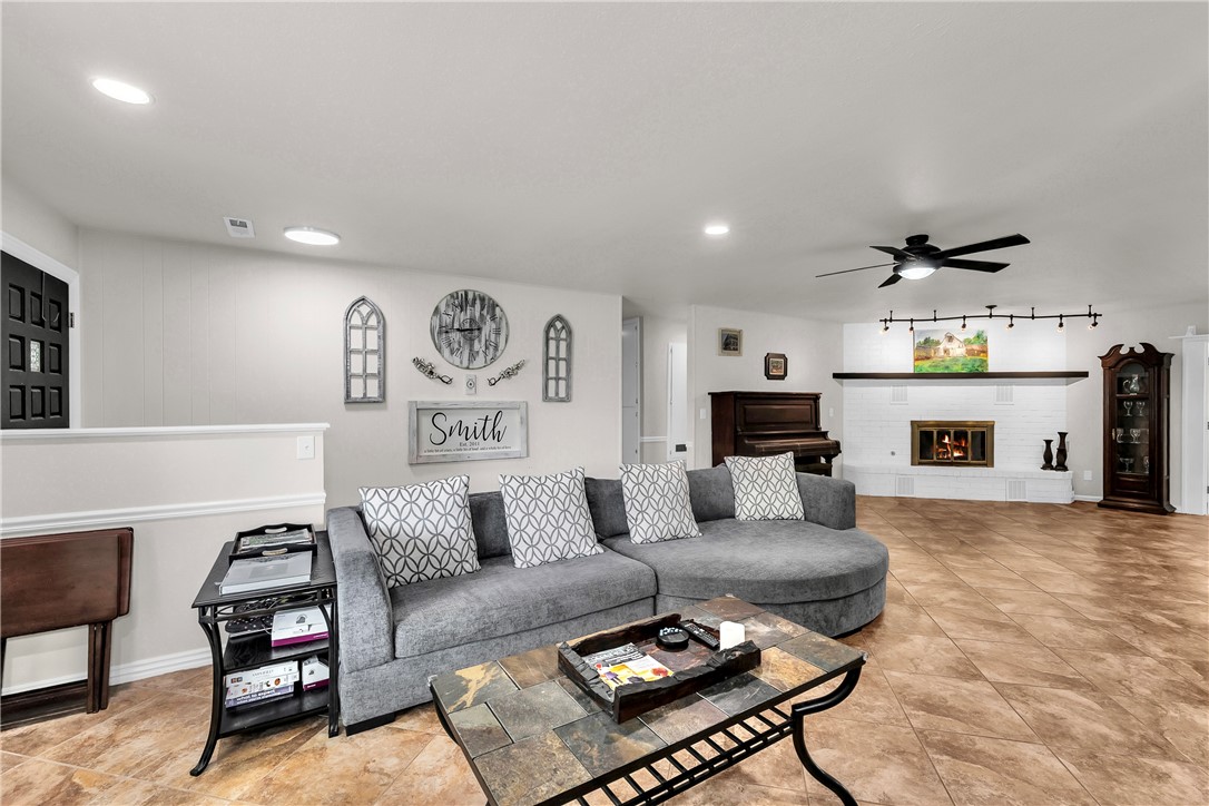 ELM SPRINGS HGTS UNIT 2-SPRINGDALE - Residential