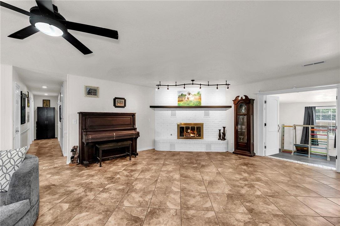 ELM SPRINGS HGTS UNIT 2-SPRINGDALE - Residential