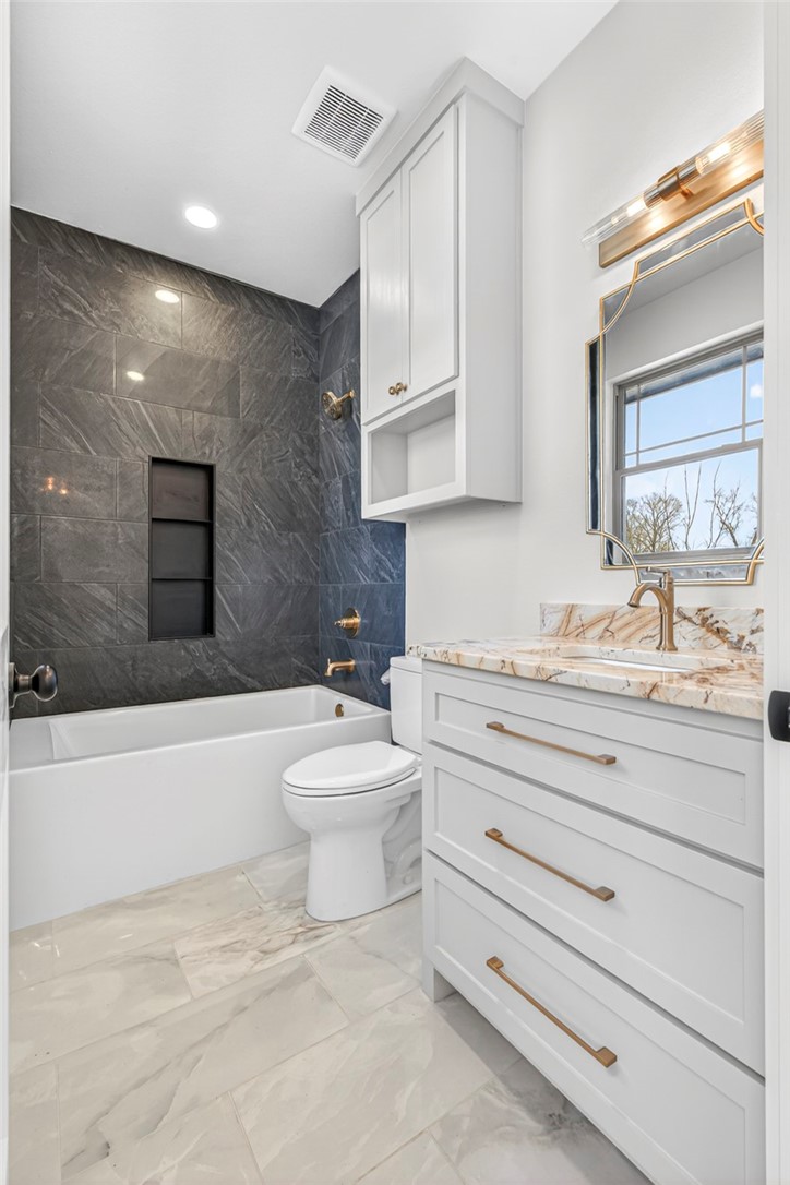 Alianna At The Hub - Residential