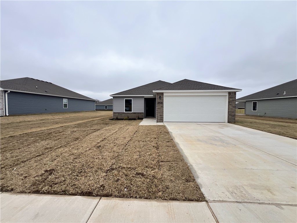 WALNUT HILL SUB PH V-PEA RIDGE - Residential Lease