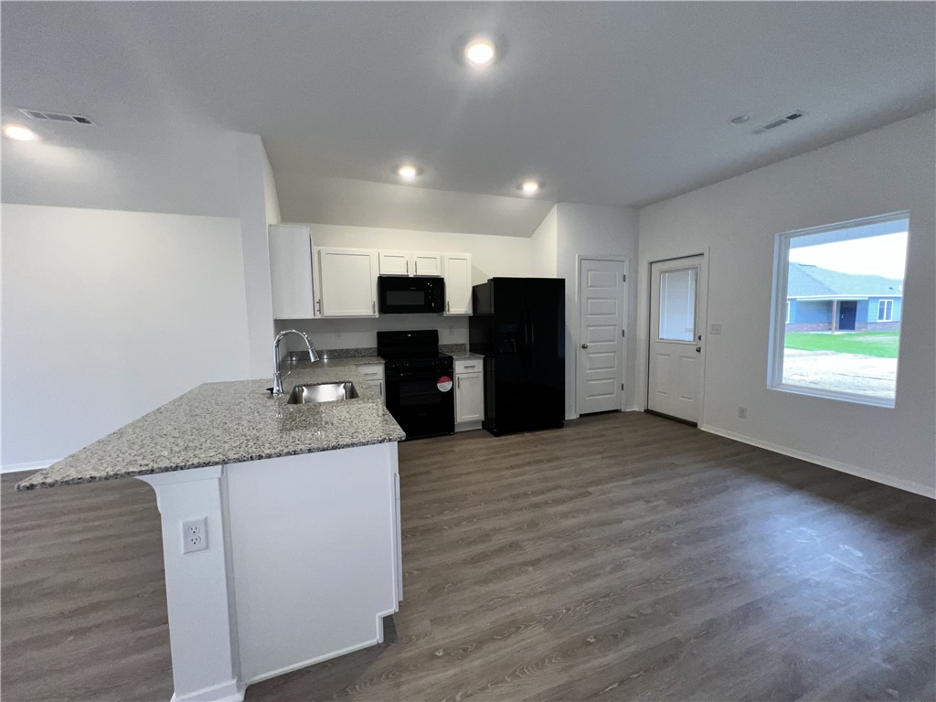 WALNUT HILL SUB PH V-PEA RIDGE - Residential Lease