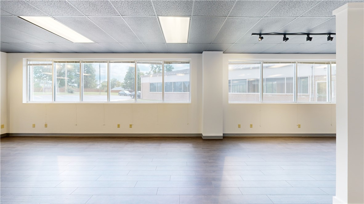 Beau Terre Sub Bentonville - Commercial Lease