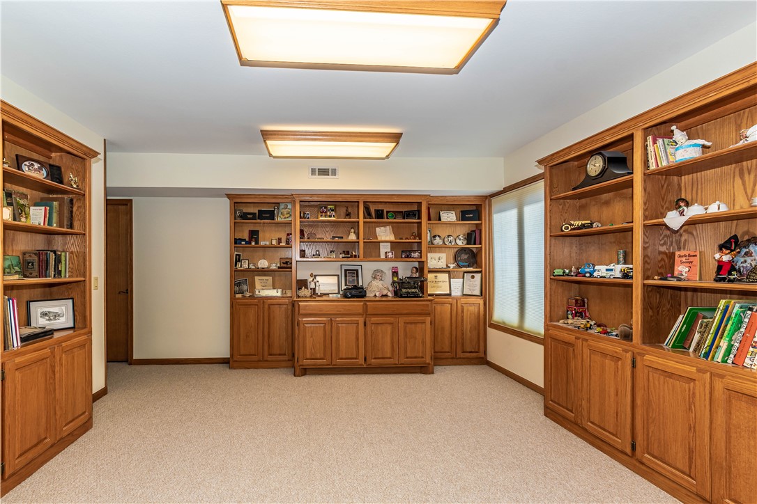 Unit 106 Holiday Island - Residential