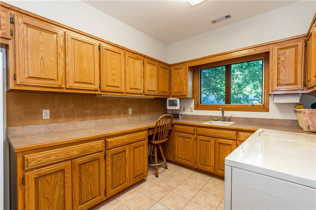 Unit 106 Holiday Island - Residential
