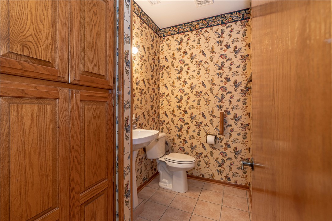 Unit 106 Holiday Island - Residential