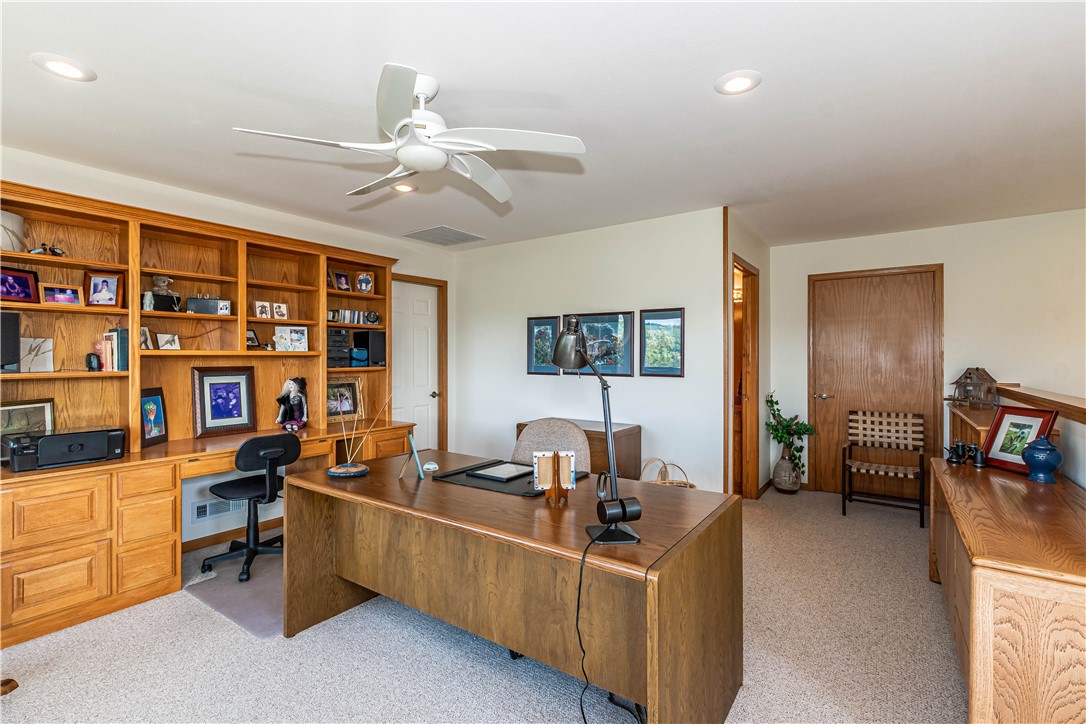 Unit 106 Holiday Island - Residential