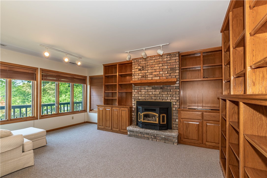 Unit 106 Holiday Island - Residential