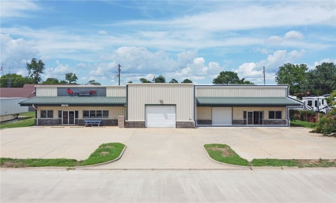 Photo of 1719 W Acorn Drive, Rogers, AR 72758 (MLS # 1347863)
