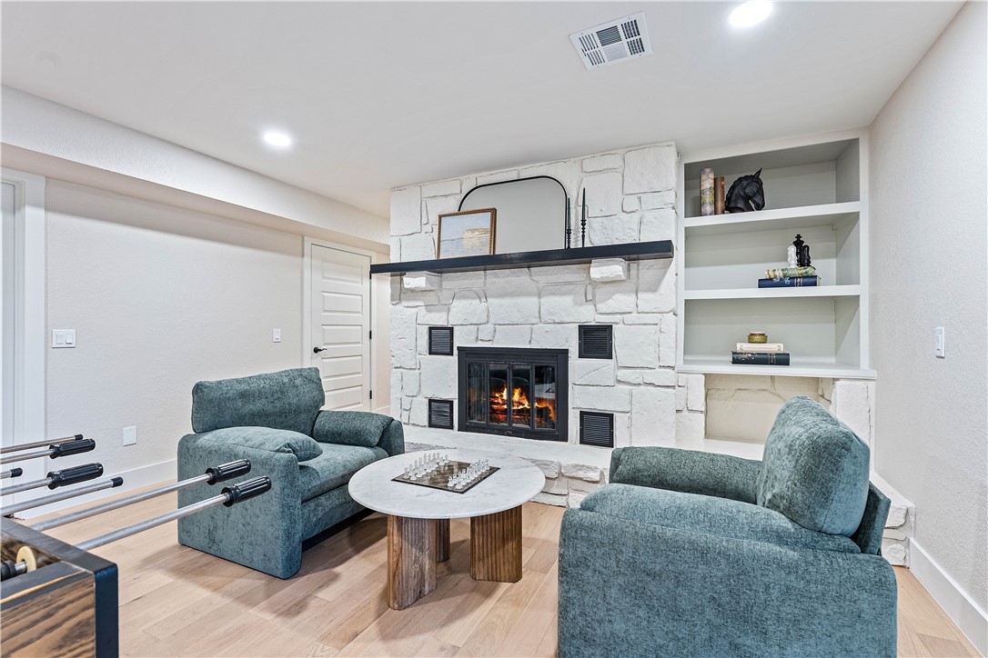 Bankfoot - Residential