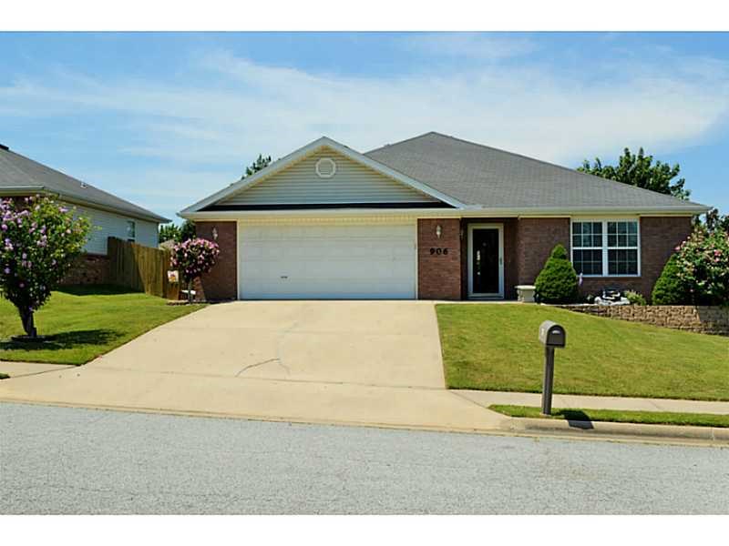 Beautiful home on a cul de sac within 5 minutes to Wal-Mart Home Office. Split bedroom plan. Wood floor in the living area. Corner gas log fireplace. Privacy fenced backyard with a storage building. His and hers walk in closets. Great location. No smoking. Pets negotiable. Minimum one year lease. Agent owned.