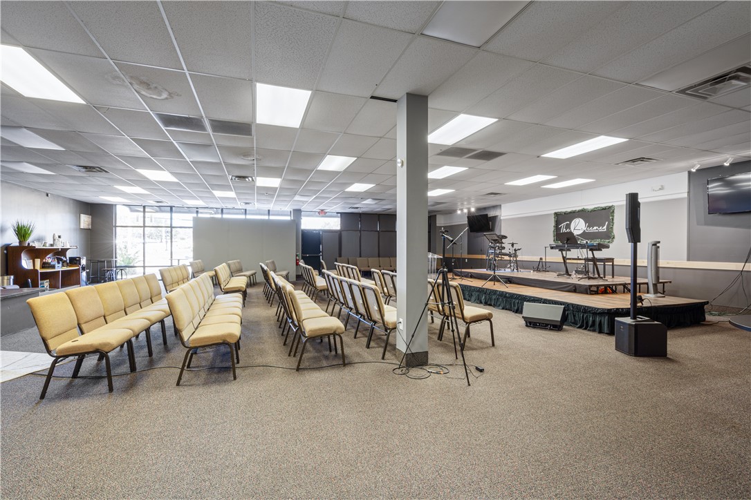 Morrison Acres Bentonville - Commercial Lease