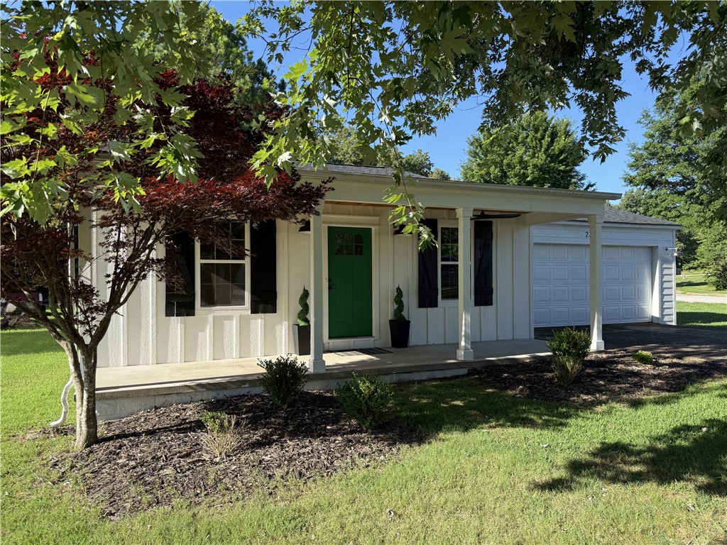 Looking for a move-in ready home? This beautifully renovated 3-bedroom, 2-bath home has it all! Featuring a newer roof, windows, doors, and sidingāthis home was taken down to the studs and completely rebuilt with modern updates throughout. Enjoy peace of mind with updated plumbing and electrical, brand-new subflooring, and luxury vinyl plank flooring throughout. The kitchen and bathrooms shine with new cabinets, countertops, light fixtures, and ceiling fans. Plus, a new tankless gas hot water heater adds efficiency and convenience. All on one level and ready for you to call home!
Agent/Owner