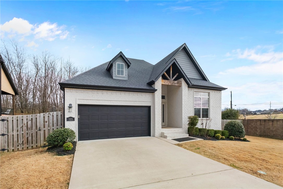 The Falls - Residential