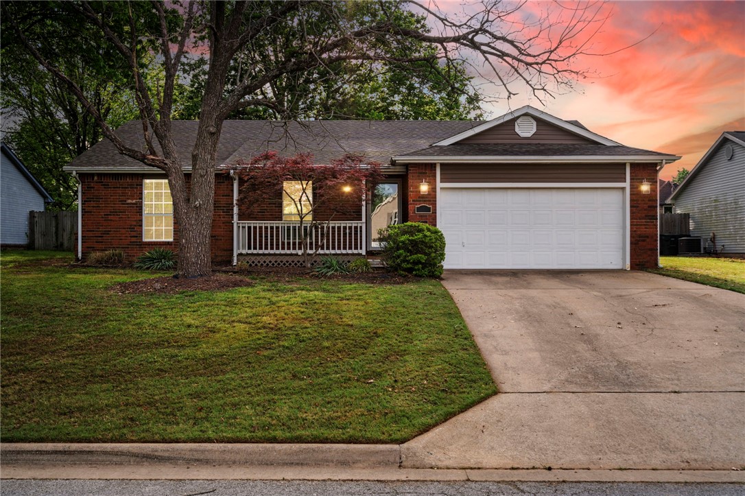 Incredible opportunity just minutes from the University of Arkansas and Fayetteville favorites like City Park Restaurant, Fossil Cove Brewing, and a new coffee shop coming to Sycamore Street! This adorable three-bedroom, two-bath home is updated, move-in ready, and perfect to live in or rent. Inside, you'll find a spacious, open-concept layout, fresh interior paint in 2025, and a recent kitchen remodel with 3cm granite countertops, stainless steel appliances (including refrigerator), and updated soft-close cherry cabinets. A formal dining area connects to a bright living room with large windows. Tasteful finishes throughout, a fully fenced backyard, and a well-maintained exterior with a new roof in 2020 add even more appeal. Plus, enjoy easy access to Razorback transit one block away. Don’t miss this rare find—schedule your showing today!