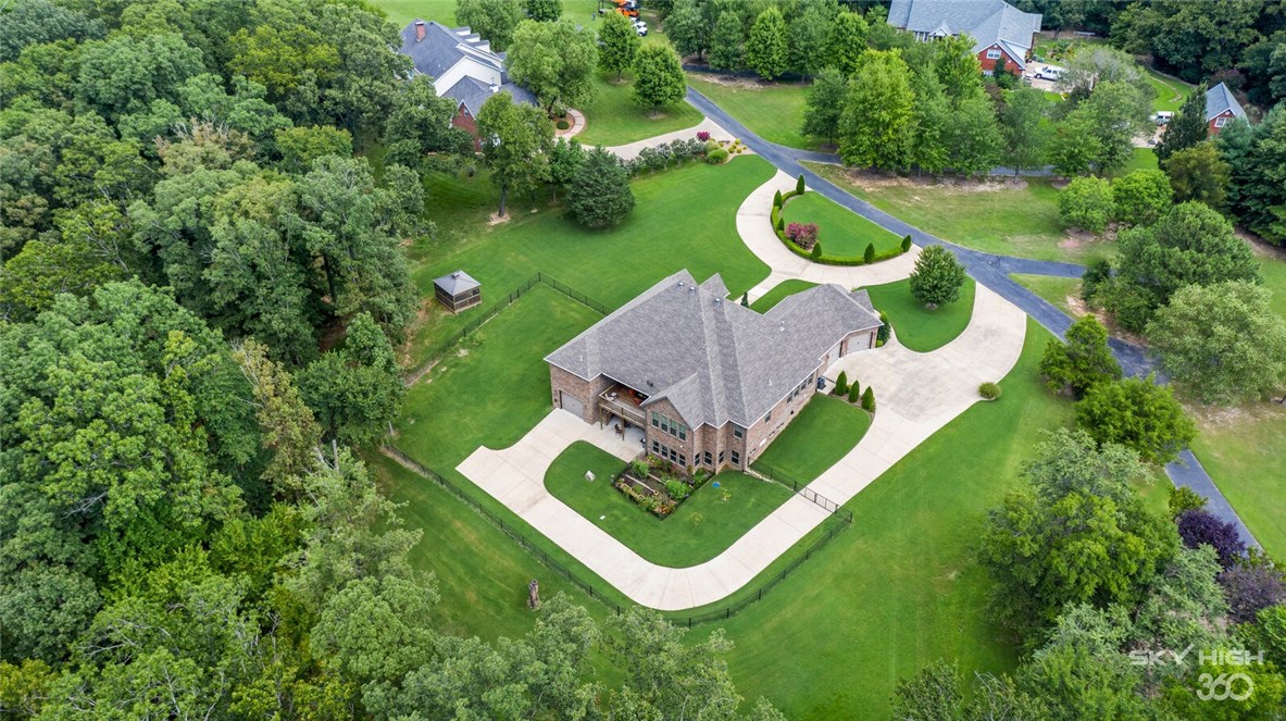 Hilltop Farm Sub Rogers - Residential