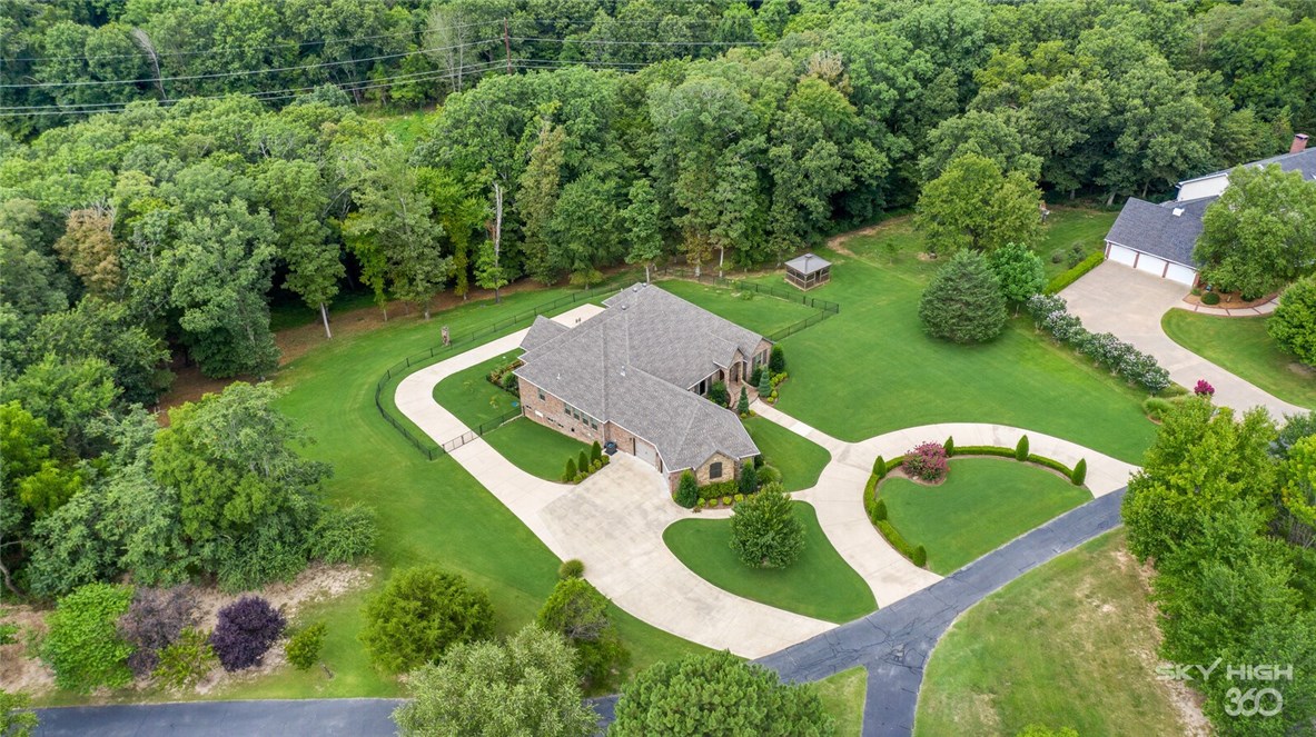 Hilltop Farm Sub Rogers - Residential