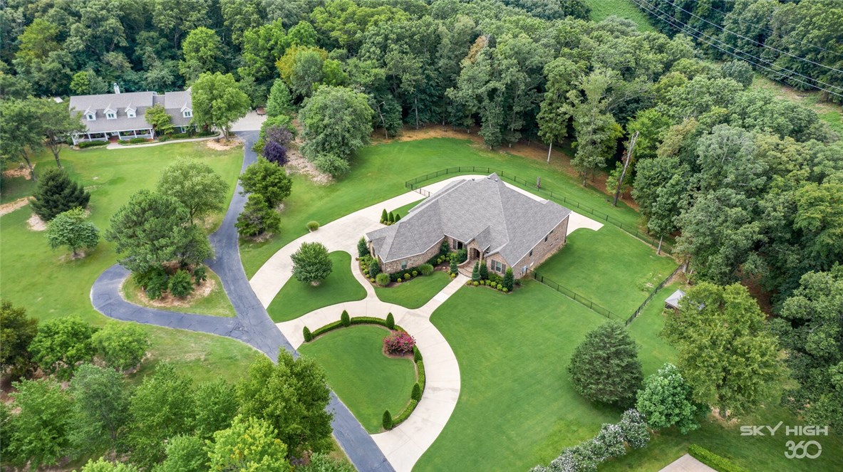 Hilltop Farm Sub Rogers - Residential