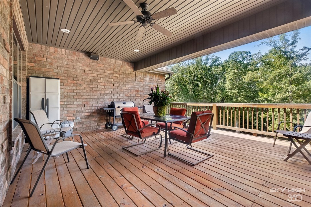 Hilltop Farm Sub Rogers - Residential