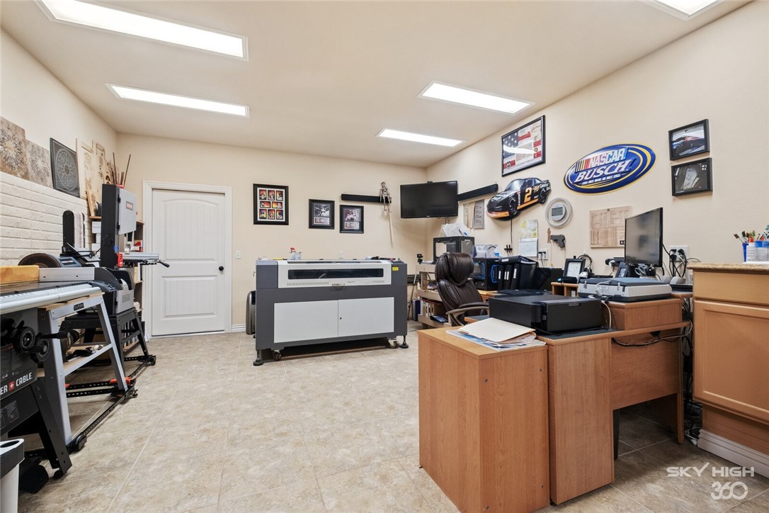 Hilltop Farm Sub Rogers - Residential