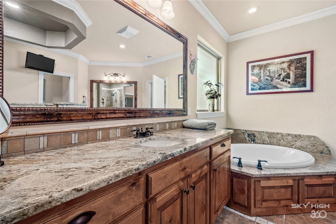 Hilltop Farm Sub Rogers - Residential