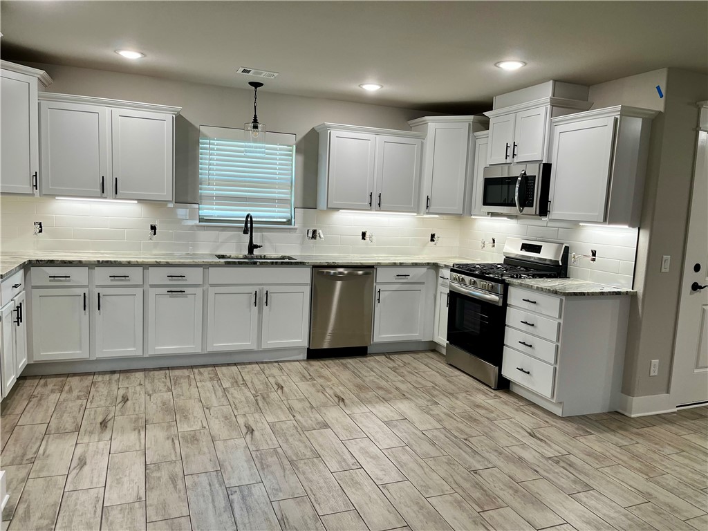Hilldale Sub Centerton - Residential Lease