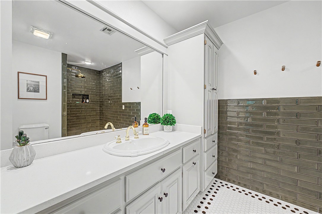 El Contento Acres Bentonville - Residential