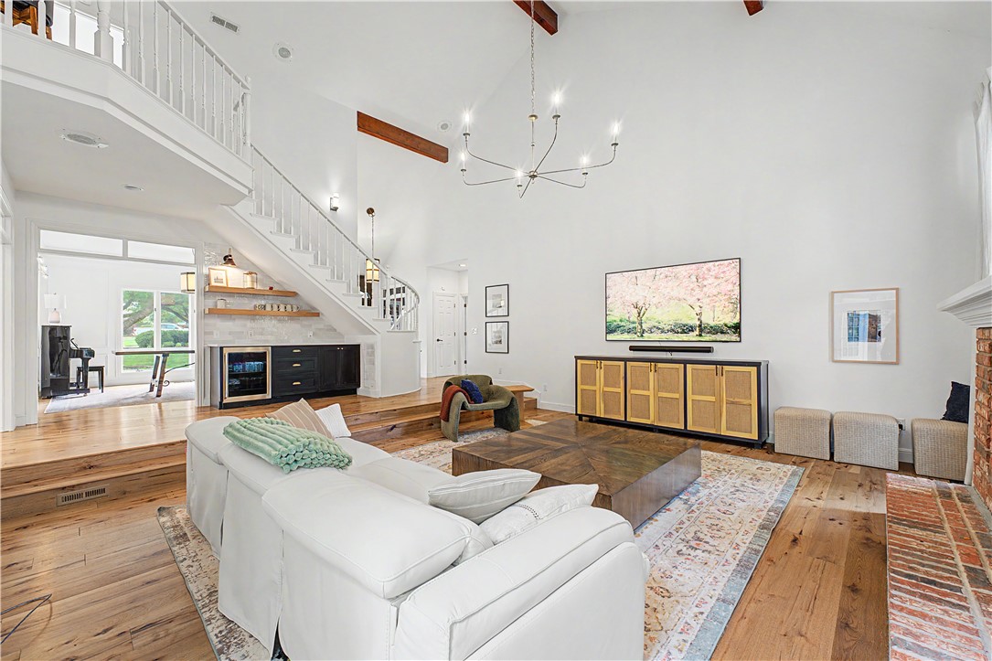 El Contento Acres Bentonville - Residential