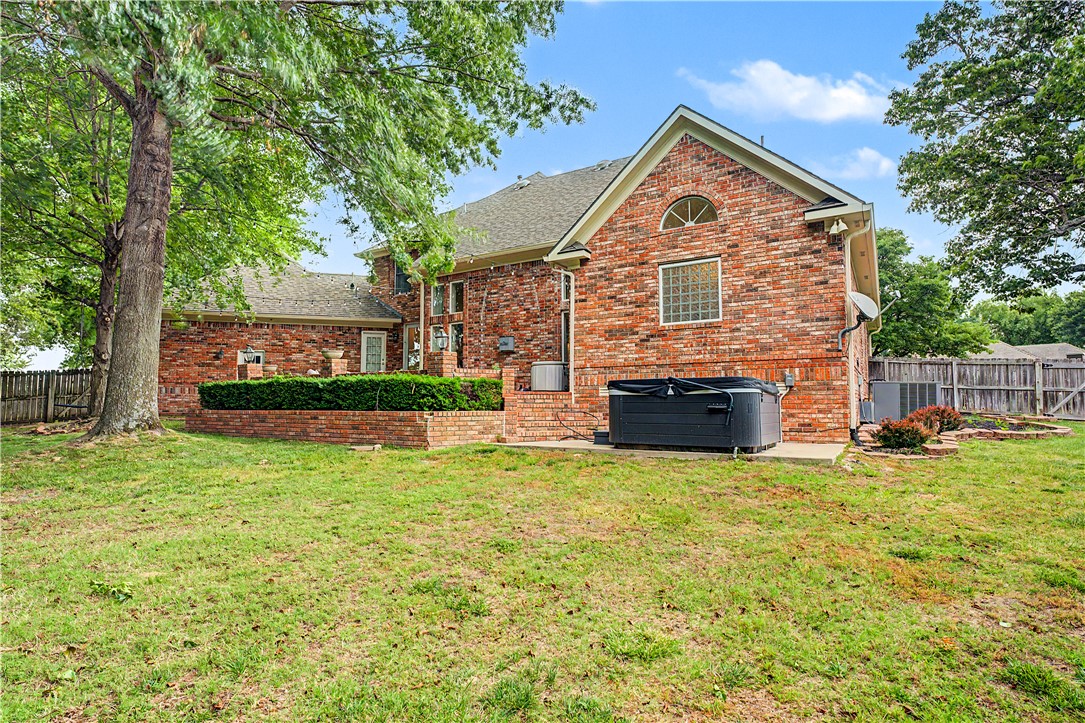 El Contento Acres Bentonville - Residential