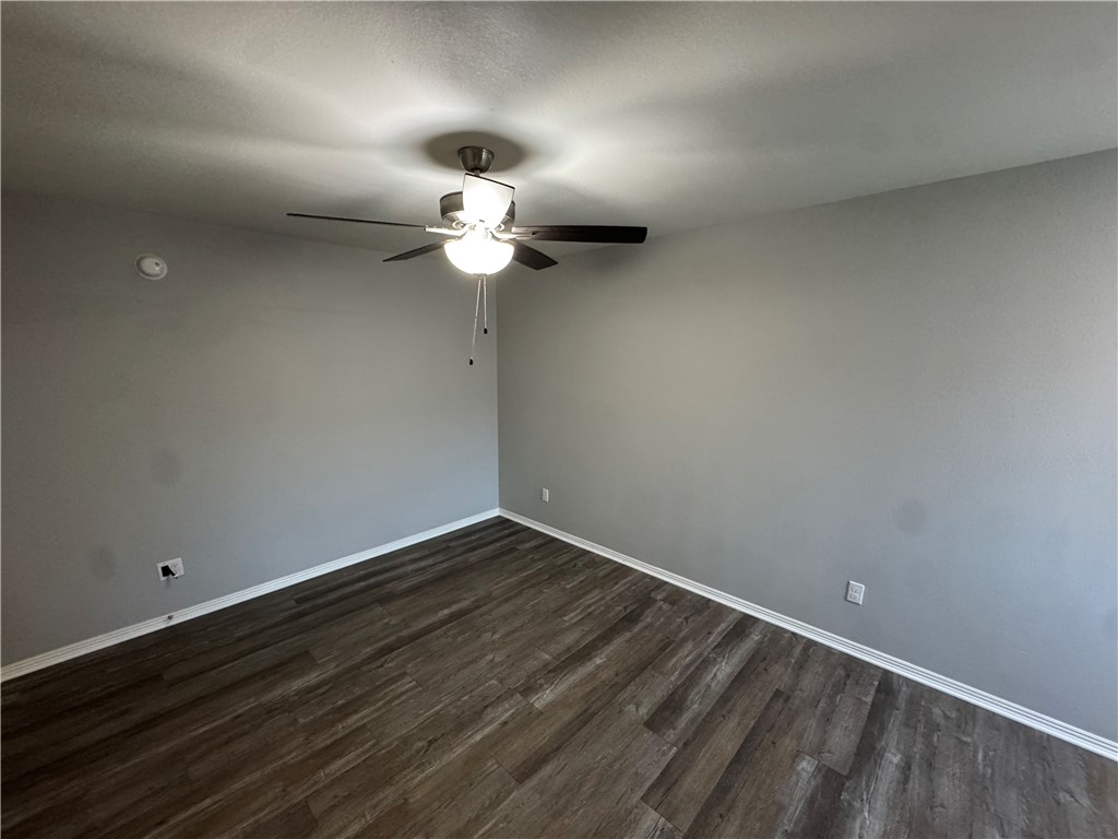 20-16-30 FAYETTEVILLE OUTLOTS - Residential Lease