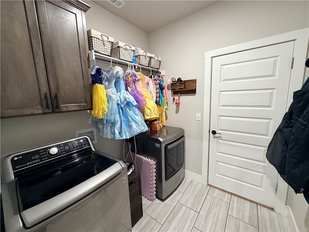 Rustic Flats Sub Gentry - Residential