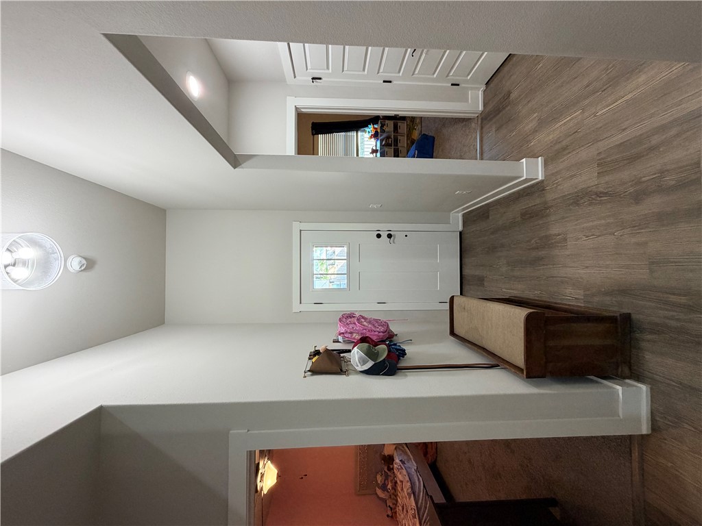 Rustic Flats Sub Gentry - Residential