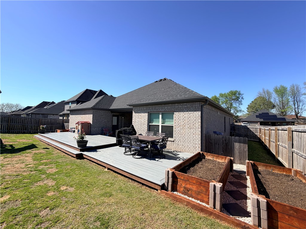 Rustic Flats Sub Gentry - Residential