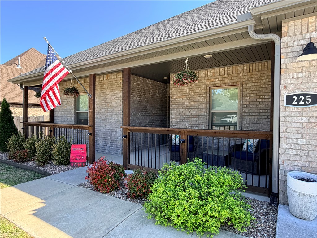 Rustic Flats Sub Gentry - Residential