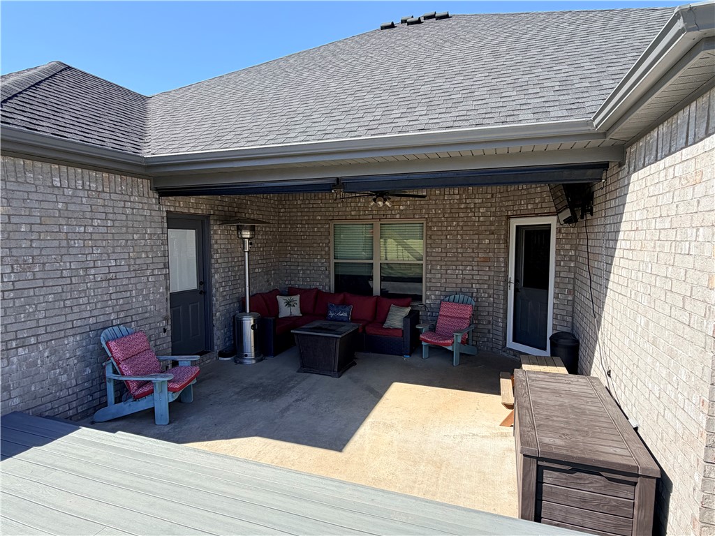 Rustic Flats Sub Gentry - Residential